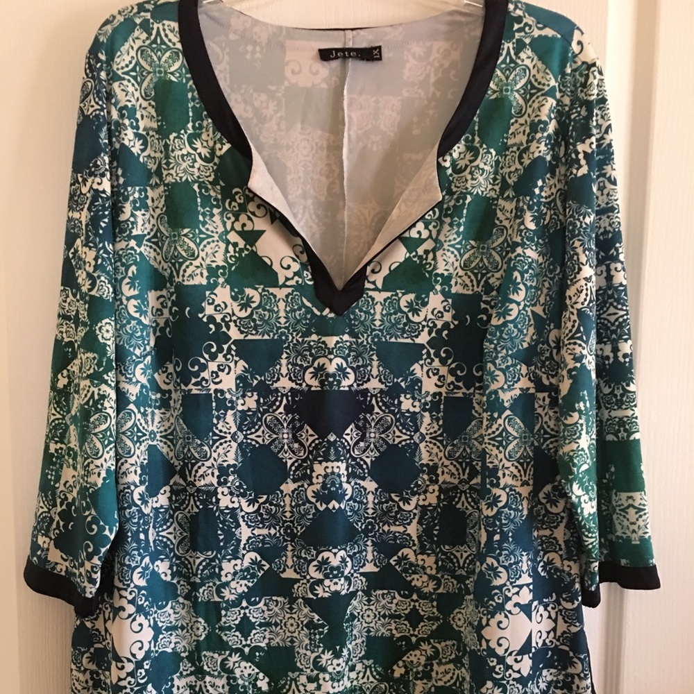 Jete. Blouse in green, blues & white.